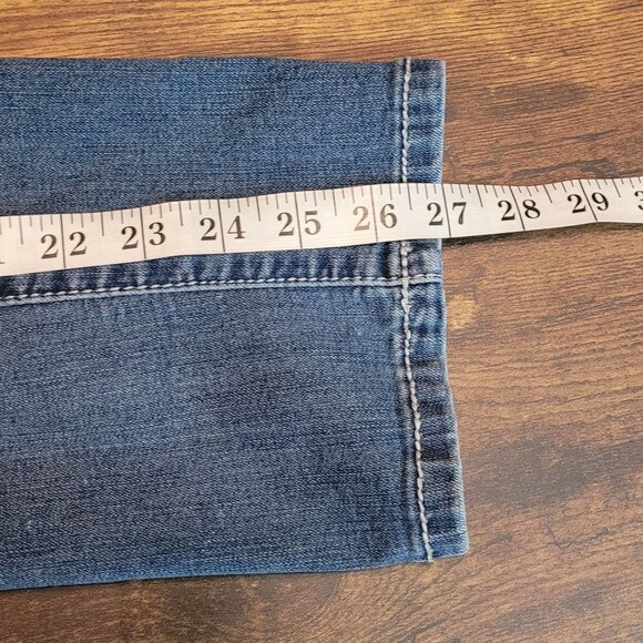 Earl Jeans Size 8 Skinny Capri Mid Rise Fleur De Lis Button Flap Embellished - Picture 9 of 10